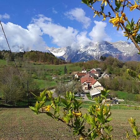 Les Clarines Perceneige - Chambre D'Hotes Vue Sur Montagne & Spa Saint-Jacques-en-Valgodemard Luaran gambar