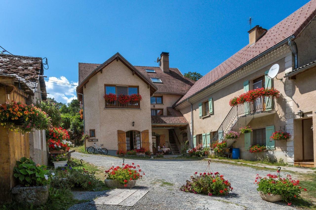 Les Clarines Perceneige - Chambre D'Hotes Vue Sur Montagne & Spa Saint-Jacques-en-Valgodemard Luaran gambar
